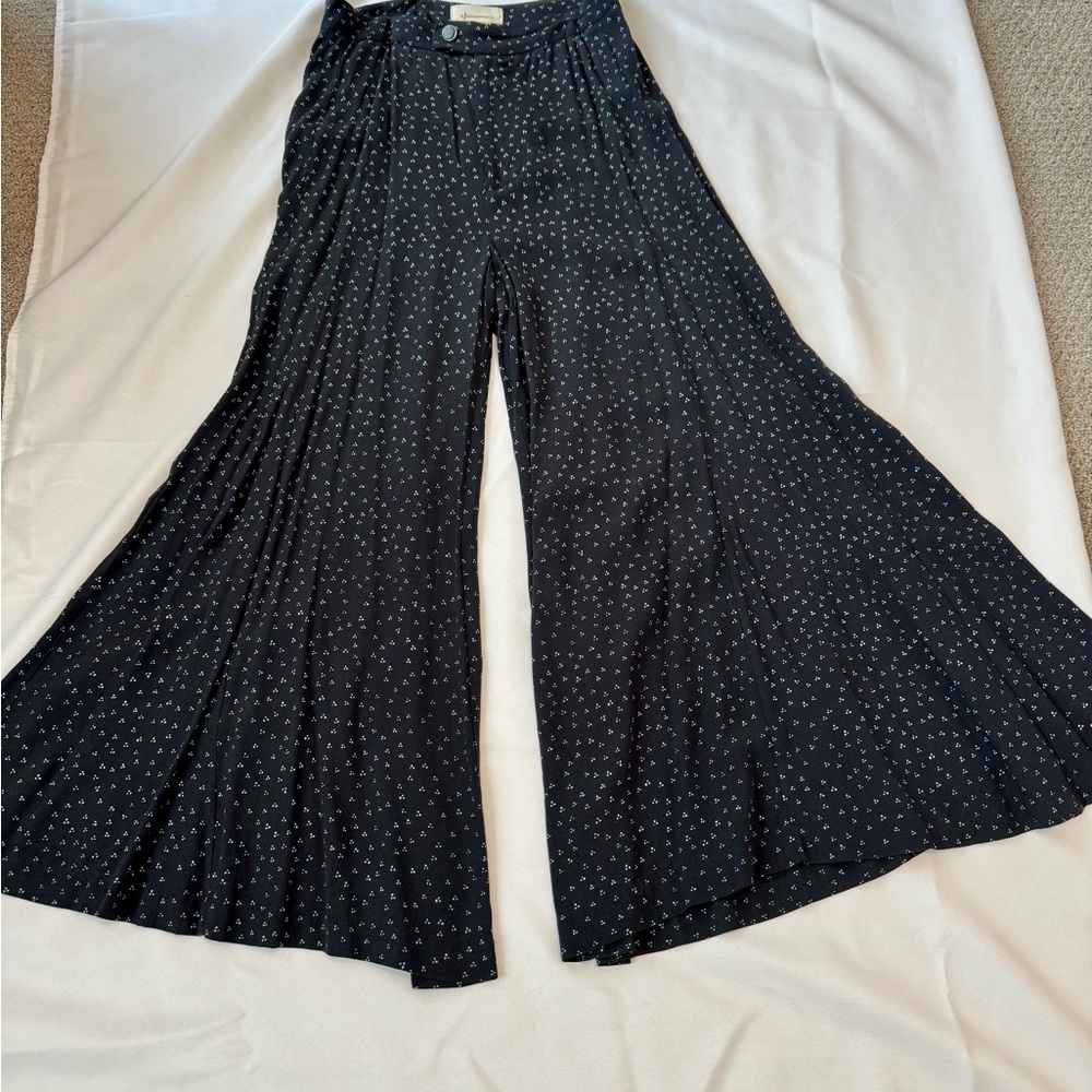 Anthropologie High Rise Wide Leg Cropped Gray-Black Patterned Trousers - Picture 2 of 9